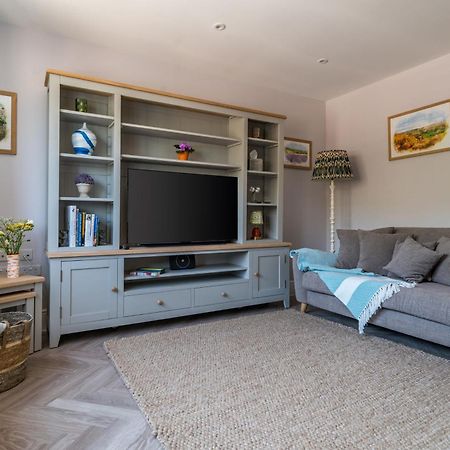 Fleming Cottage - Contemporary Cotswold Home Upper Rissington Kültér fotó