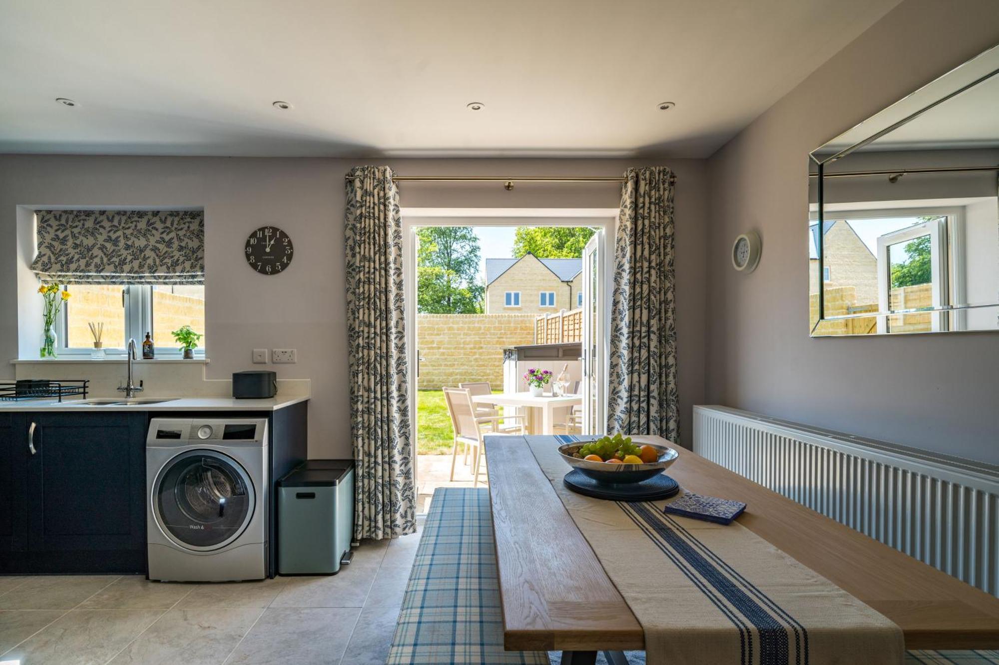 Fleming Cottage - Contemporary Cotswold Home Upper Rissington Kültér fotó