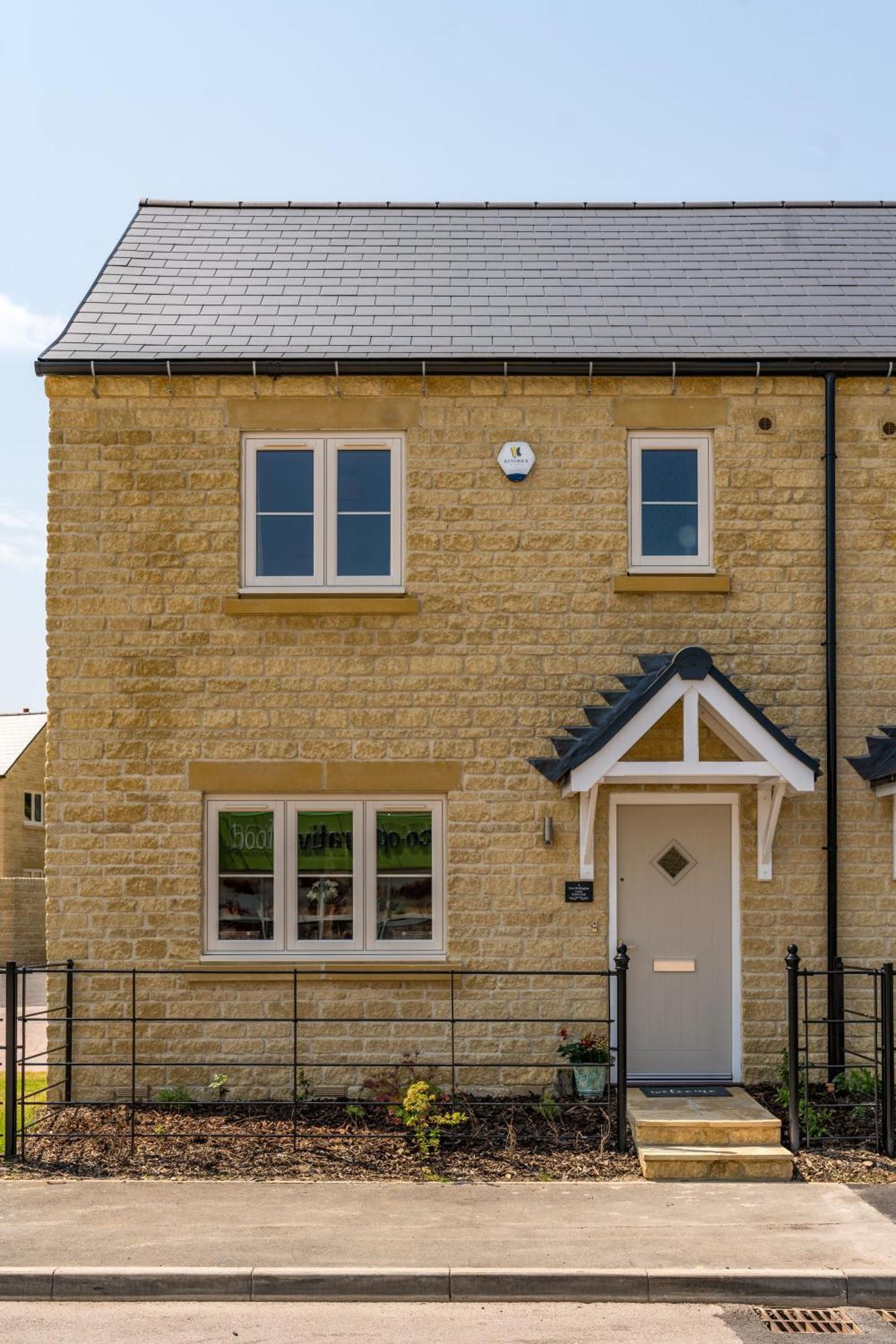 Fleming Cottage - Contemporary Cotswold Home Upper Rissington Kültér fotó
